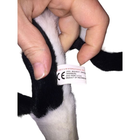 Vintage WILD REPUBLIC White and Black Lemur with Yellow Eyes, Black Tail and Pin - Picture 9 of 10